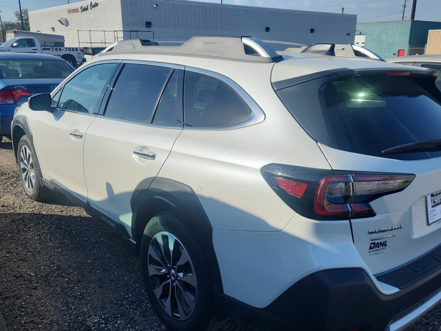 Used 2024 Subaru Outback Touring AWD/4WD image 5