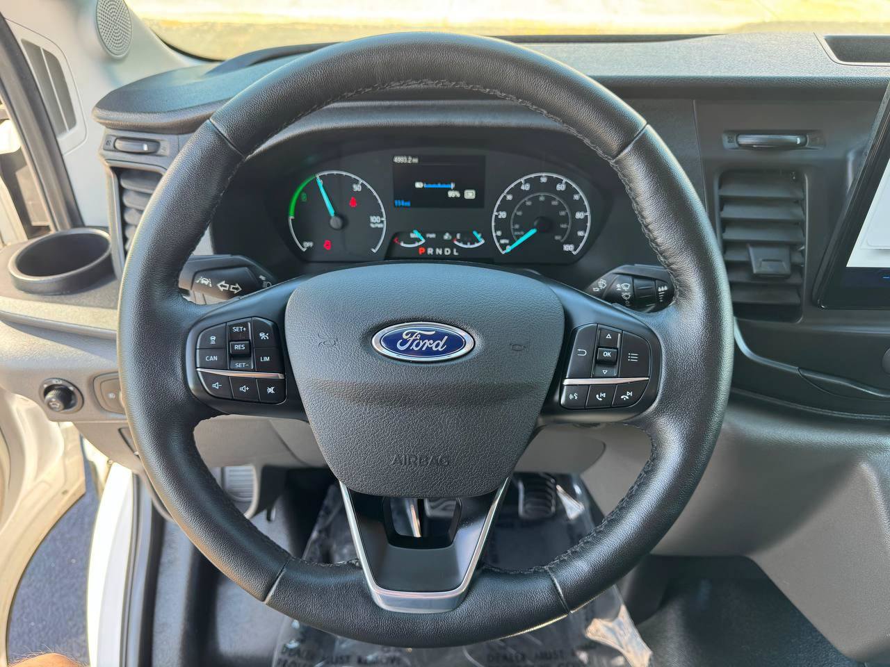 Used 2022 Ford E-Transit Medium Roof w/ Load Area Protection Package RWD image 31