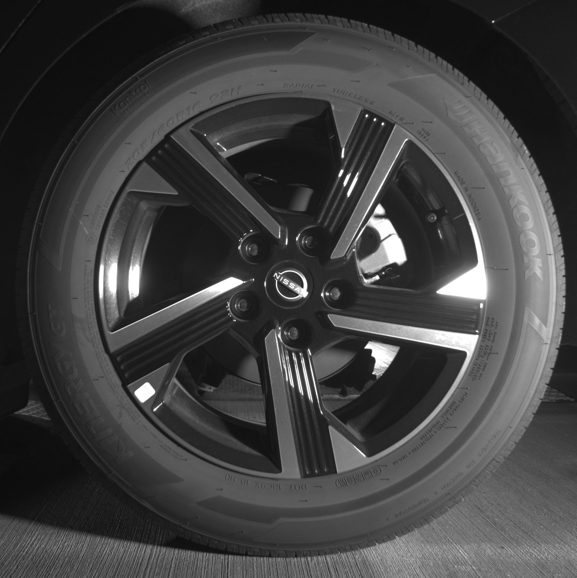 Used 2025 Nissan Sentra SV image 14