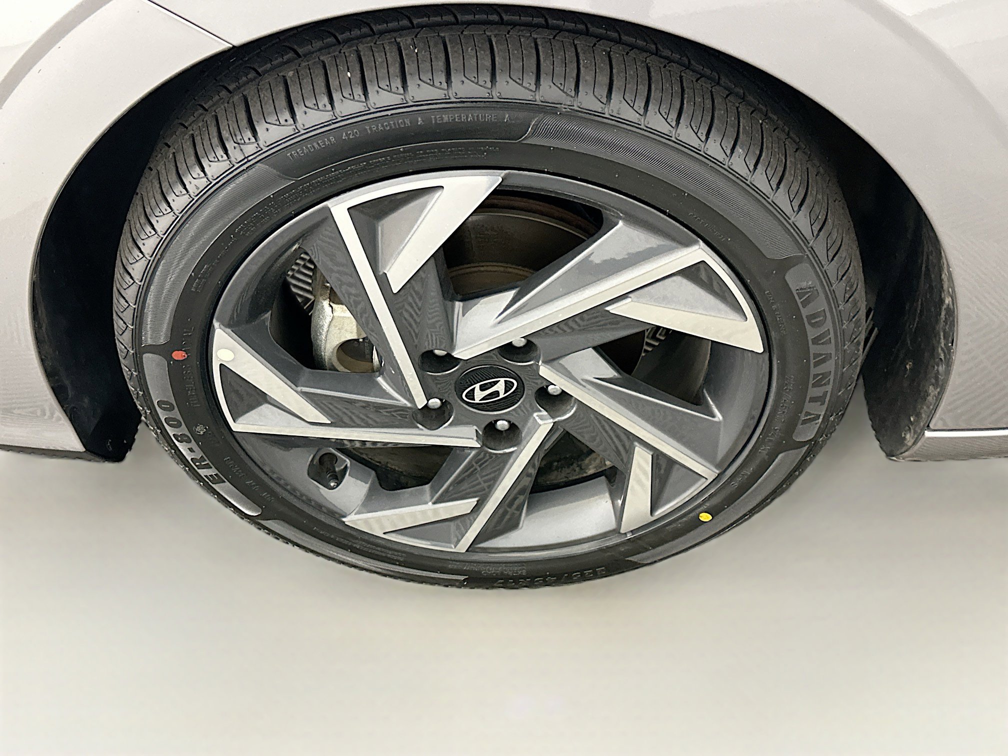 Used 2025 Hyundai Elantra SEL FWD image 11