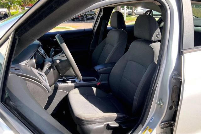 Used 2018 Chevrolet Cruze LS image 24