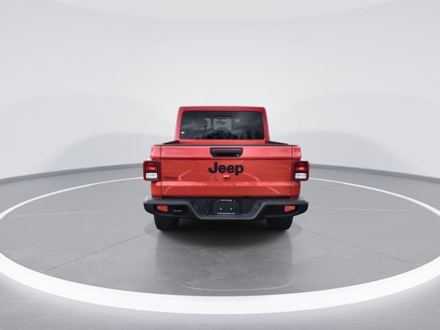 Used 2025 Jeep Gladiator Sport image 7