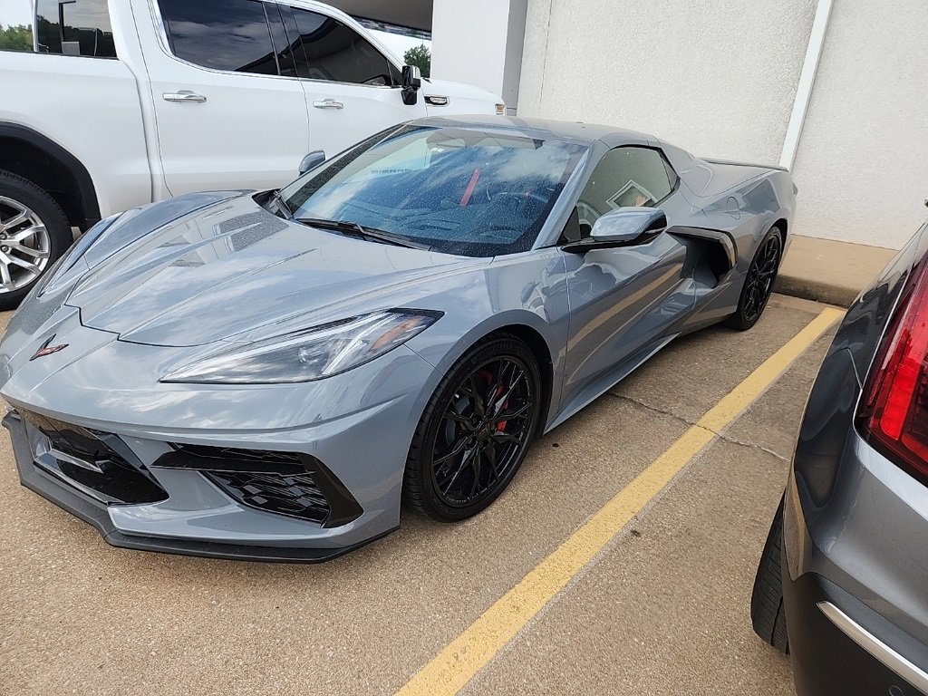 Used 2024 Chevrolet Corvette Stingray Premium Conv image 2
