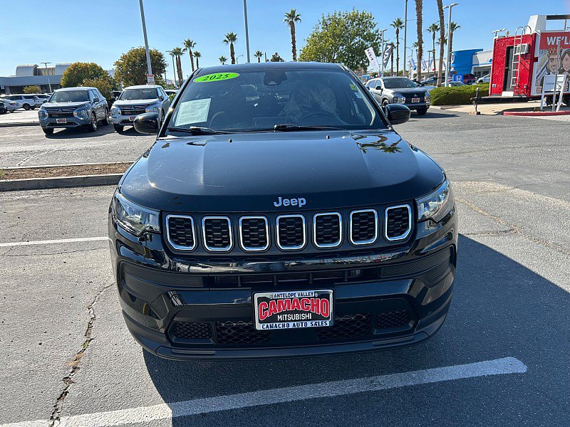 Used 2025 Jeep Compass Sport AWD/4WD image 2