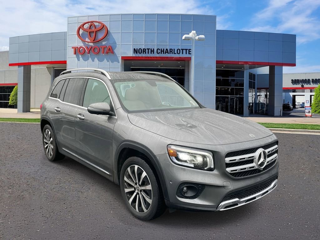 Used 2022 Mercedes-Benz GLB 250 image 3