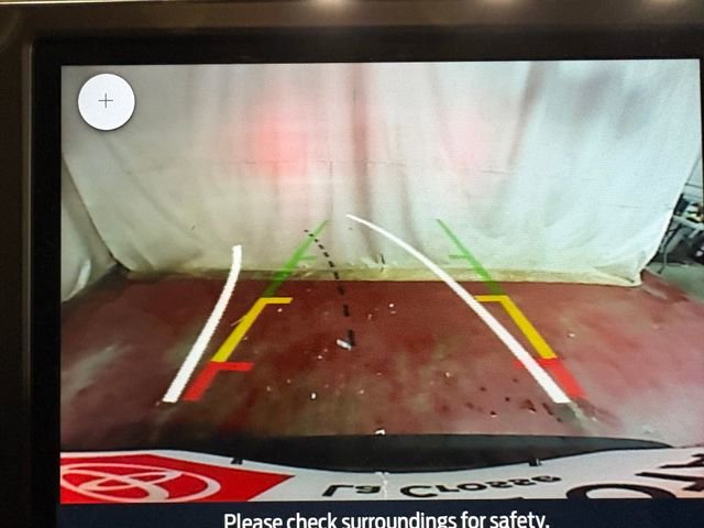 Used 2024 Ford Edge Titanium image 17