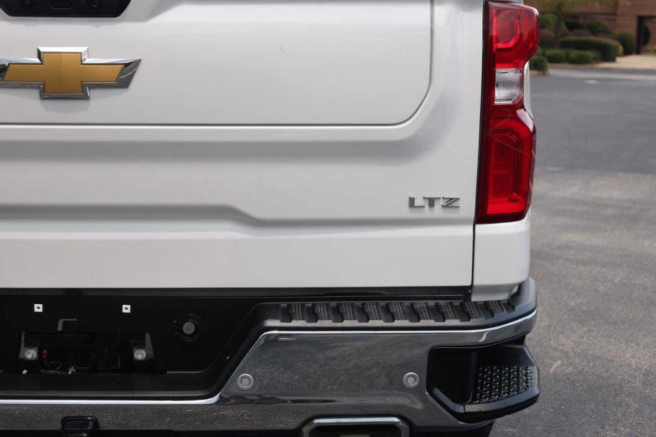 Used 2024 Chevrolet Silverado 1500 LTZ w/ LTZ Premium Package AWD/4WD image 25