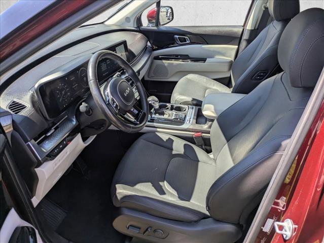 Used 2023 Kia Carnival SX Prestige image 11