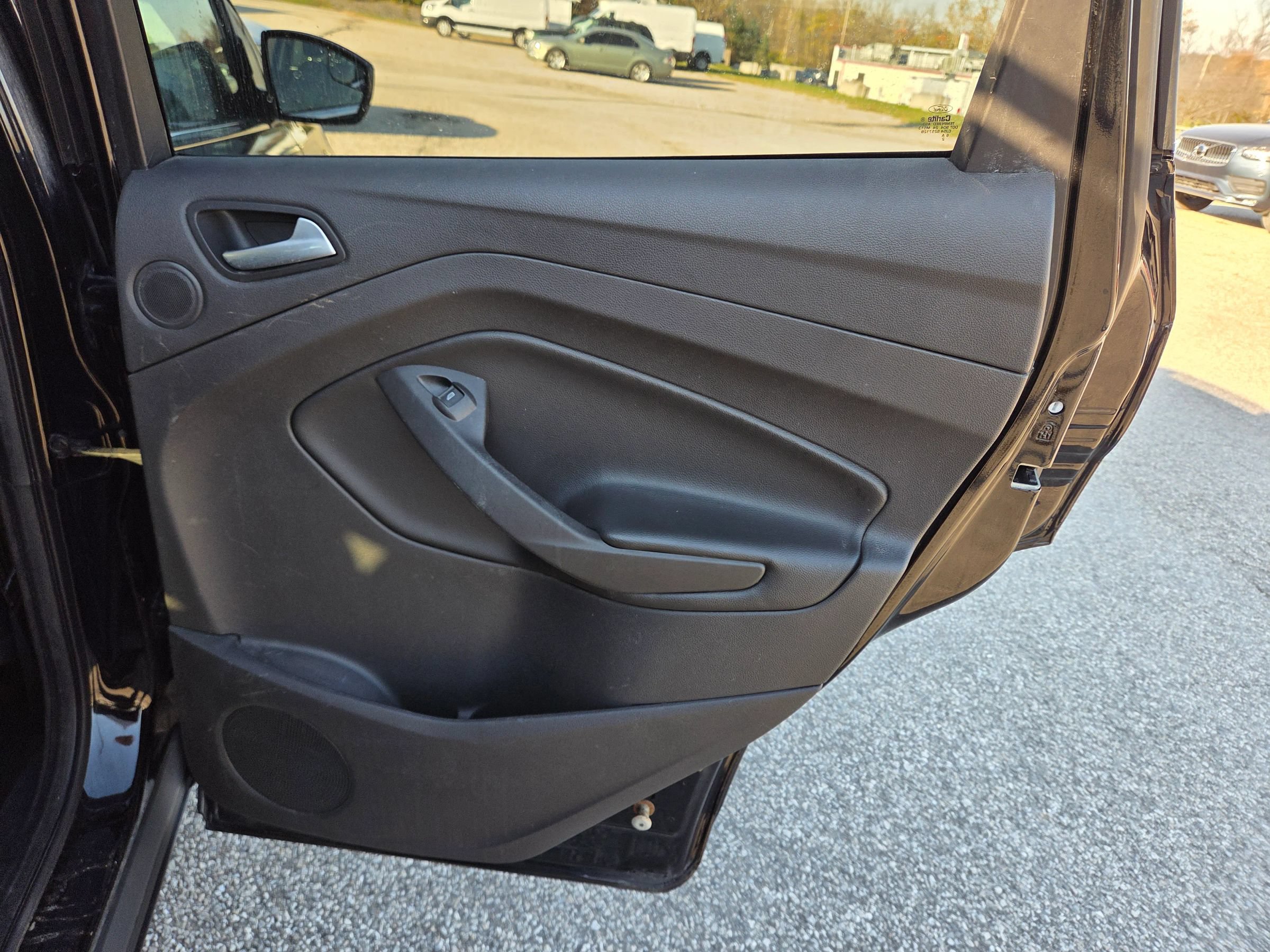 Used 2016 Ford Escape SE w/ Equipment Group 201A FWD image 23