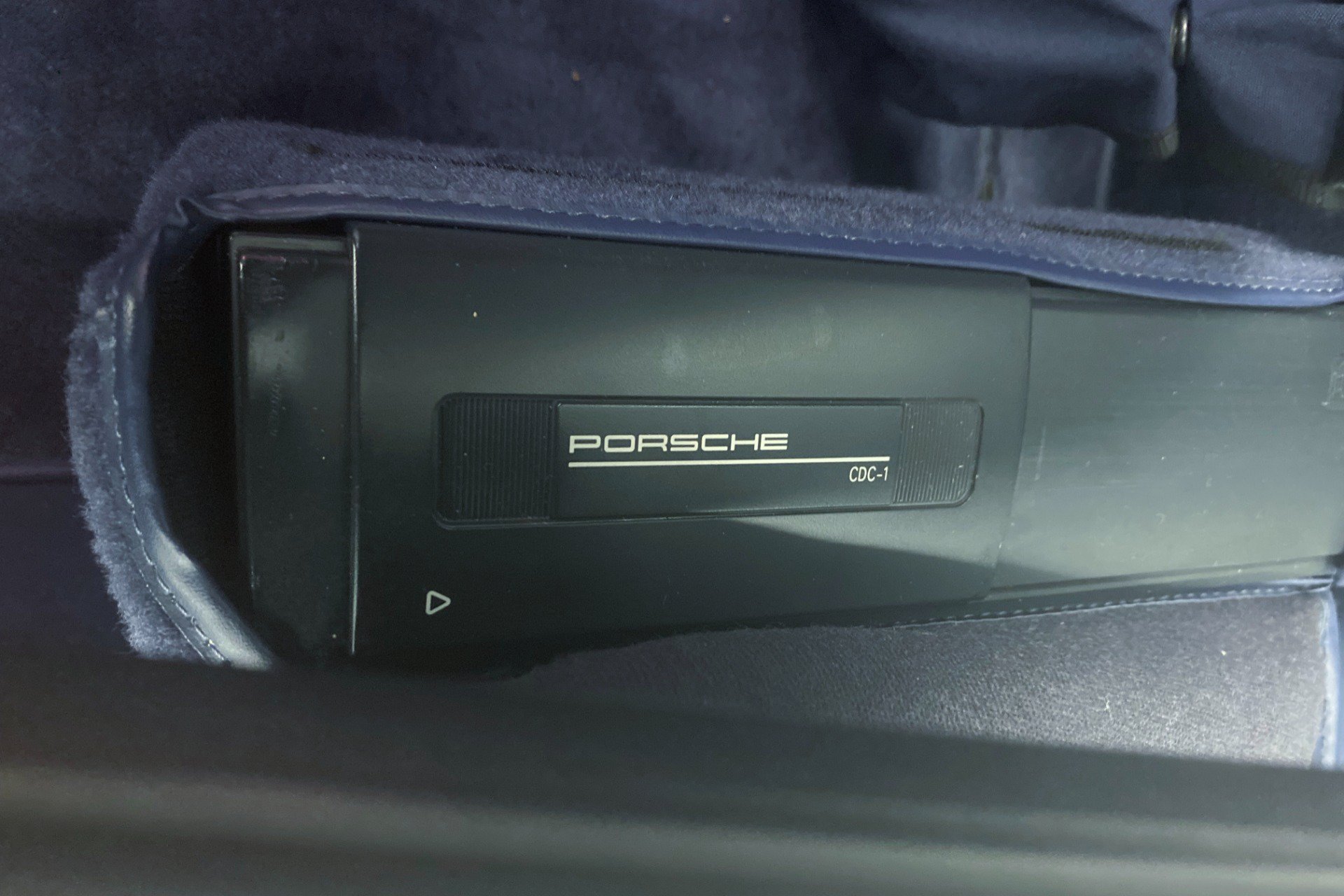 Used 1994 Porsche 928 GTS RWD image 31