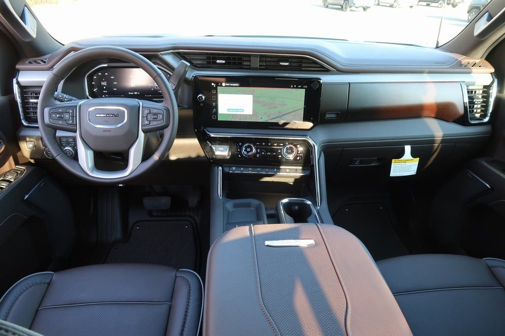 New 2026 GMC Sierra 2500 Denali w/ Denali Reserve Package image 11