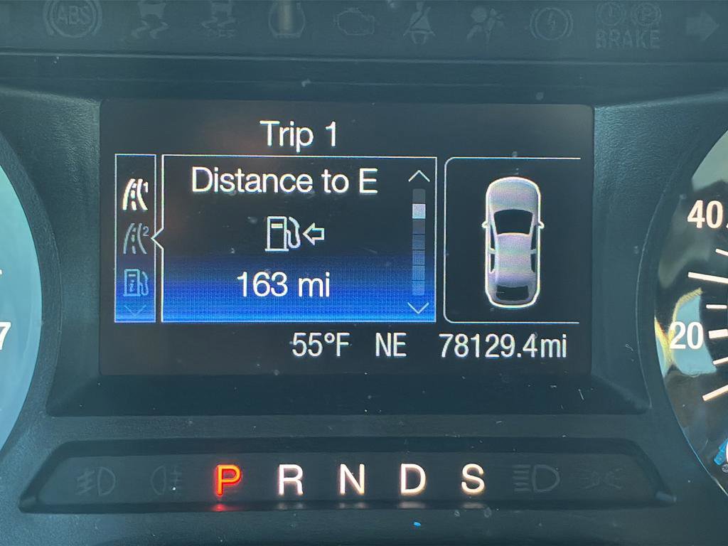 Used 2018 Ford Edge SE image 26