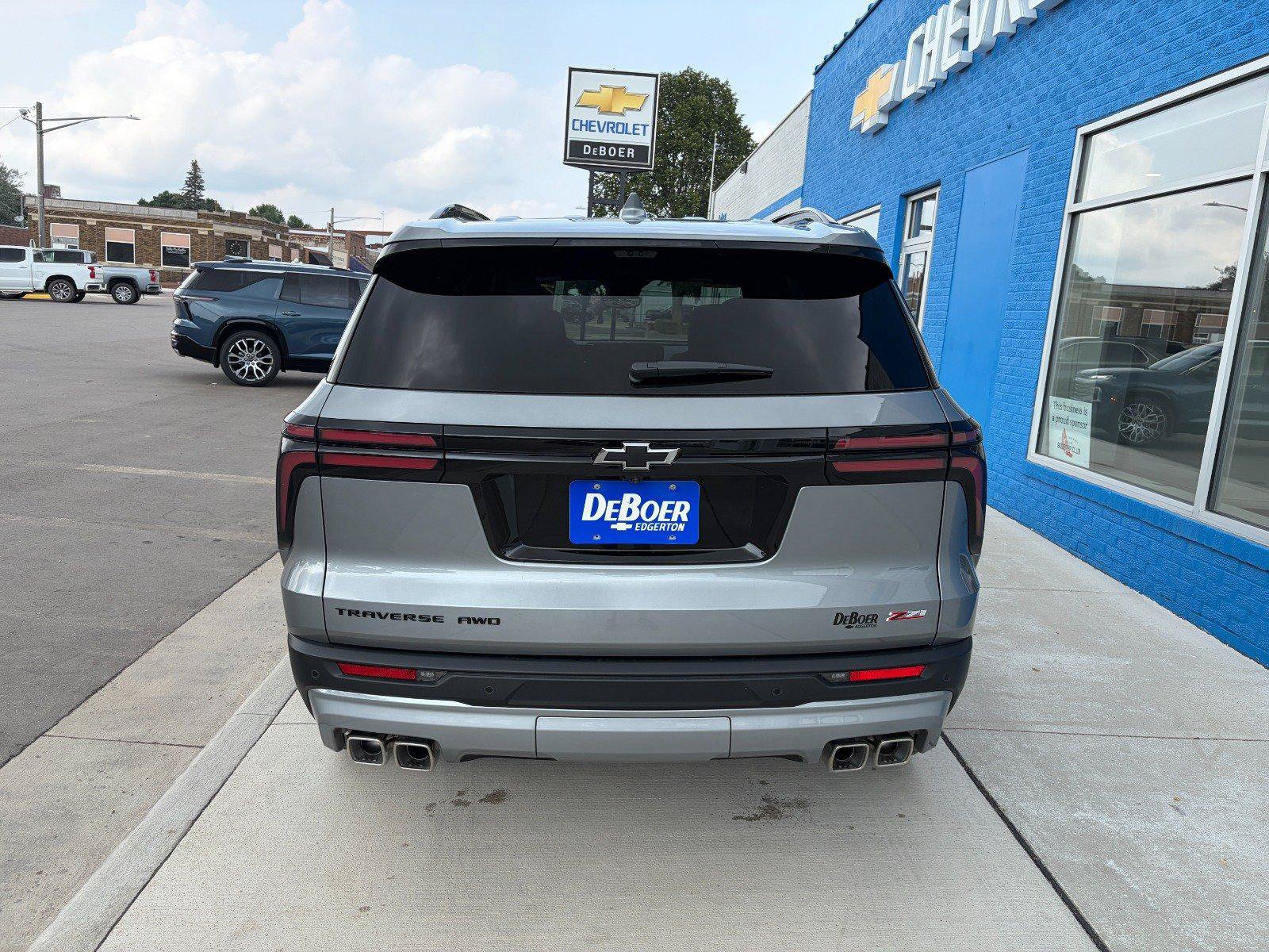 New 2027 Chevrolet Traverse Z71 w/ Driver Confidence Package AWD/4WD image 4
