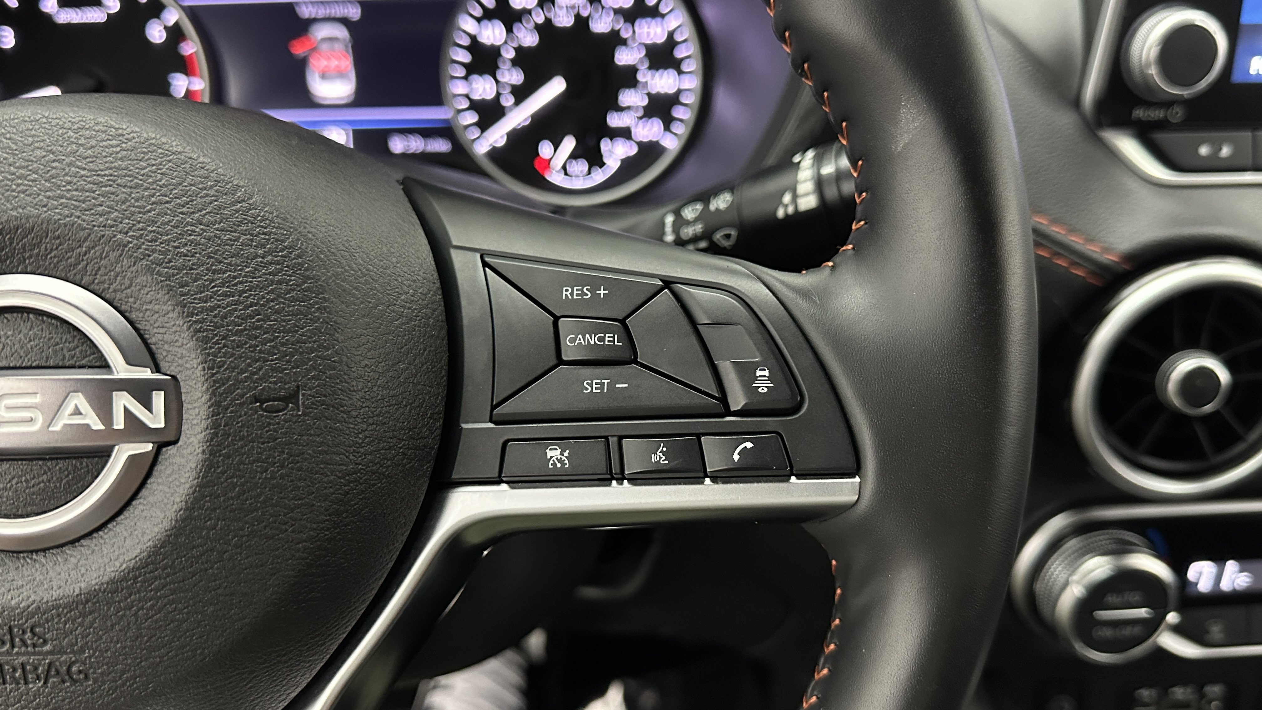 Used 2025 Nissan Sentra SR FWD image 22
