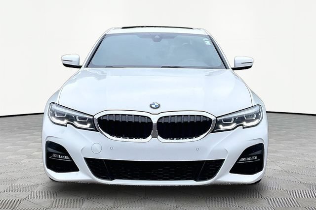 Used 2021 BMW 330i Sedan w/ M Sport Package RWD image 2