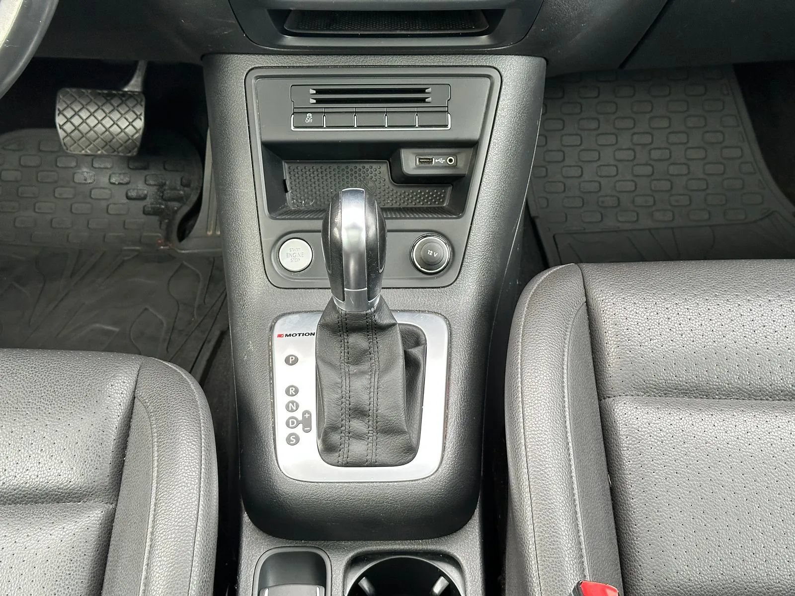 Used 2016 Volkswagen Tiguan SE AWD/4WD image 15