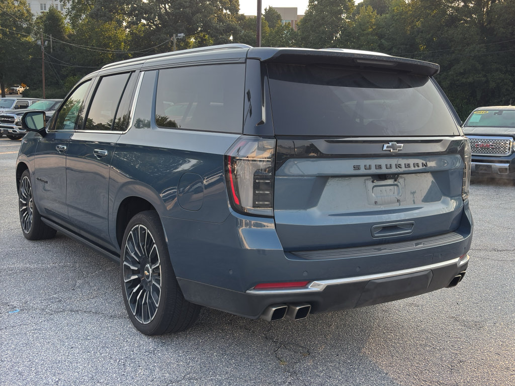 Used 2025 Chevrolet Suburban High Country AWD/4WD image 6