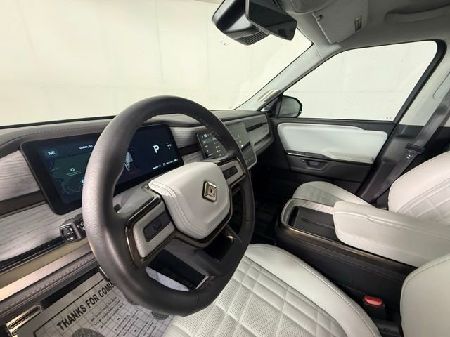 Used 2025 Rivian R1S Premium AWD/4WD image 4
