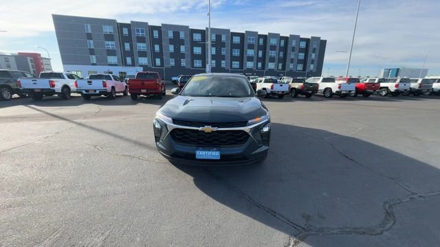 Certified 2025 Chevrolet Trax LS image 3