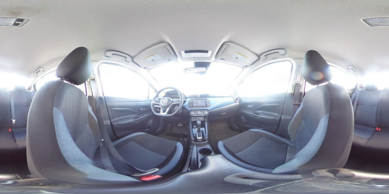 Used 2025 Nissan Versa SV image 38