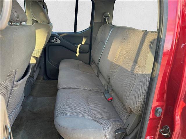 Used 2014 Nissan Frontier SV RWD image 11