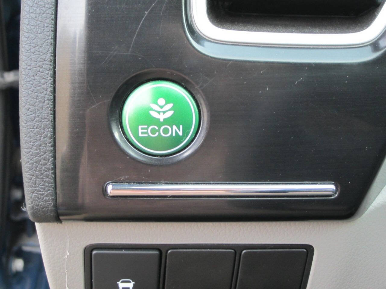 Used 2014 Honda Civic Natural Gas image 33