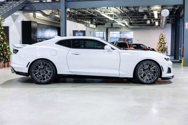 Used 2023 Chevrolet Camaro ZL1 image 8
