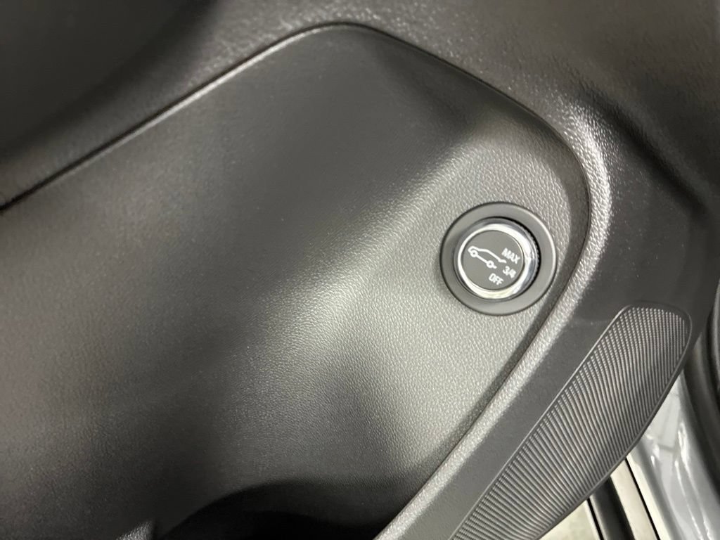 New 2026 Buick Envista Sport Touring w/ Convenience I Package FWD image 23