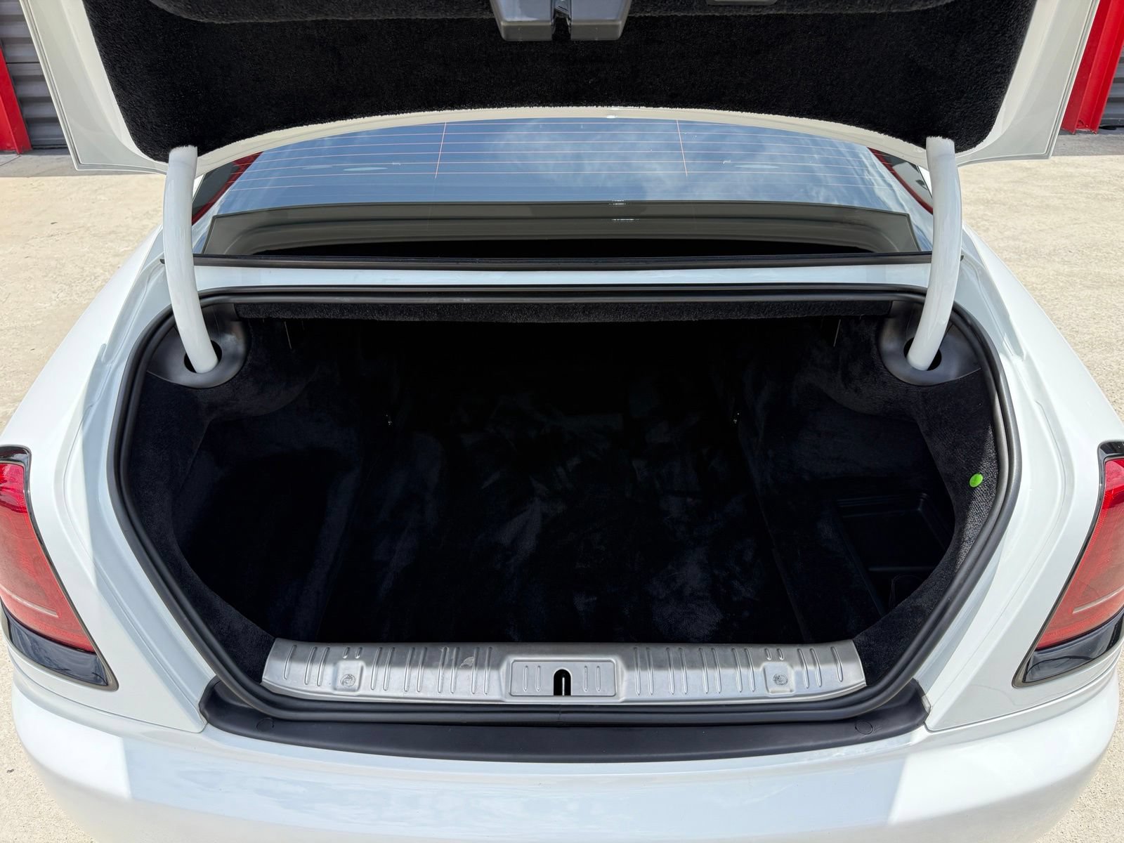 Used 2019 Rolls-Royce Wraith RWD image 49