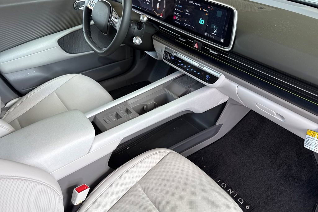 Used 2023 Hyundai Ioniq 6 SEL image 13