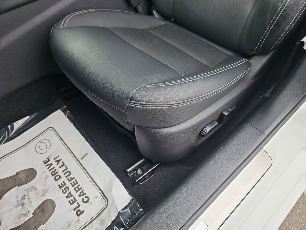 Used 2025 Nissan Altima 2.5 SL image 33