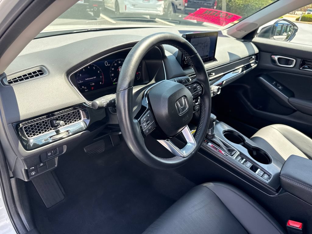 Used 2023 Honda Civic Touring image 14