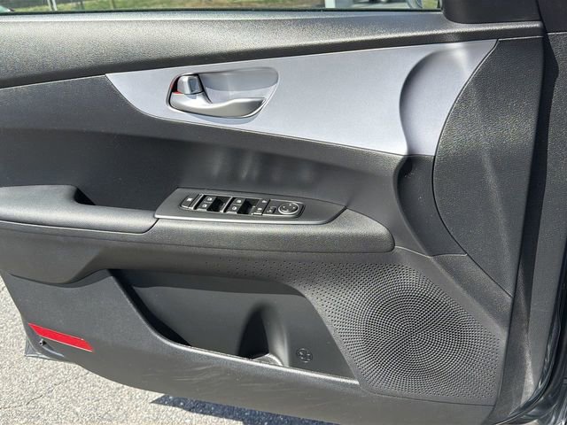 Used 2024 Kia Forte LXS w/ LXS Technology Package image 19