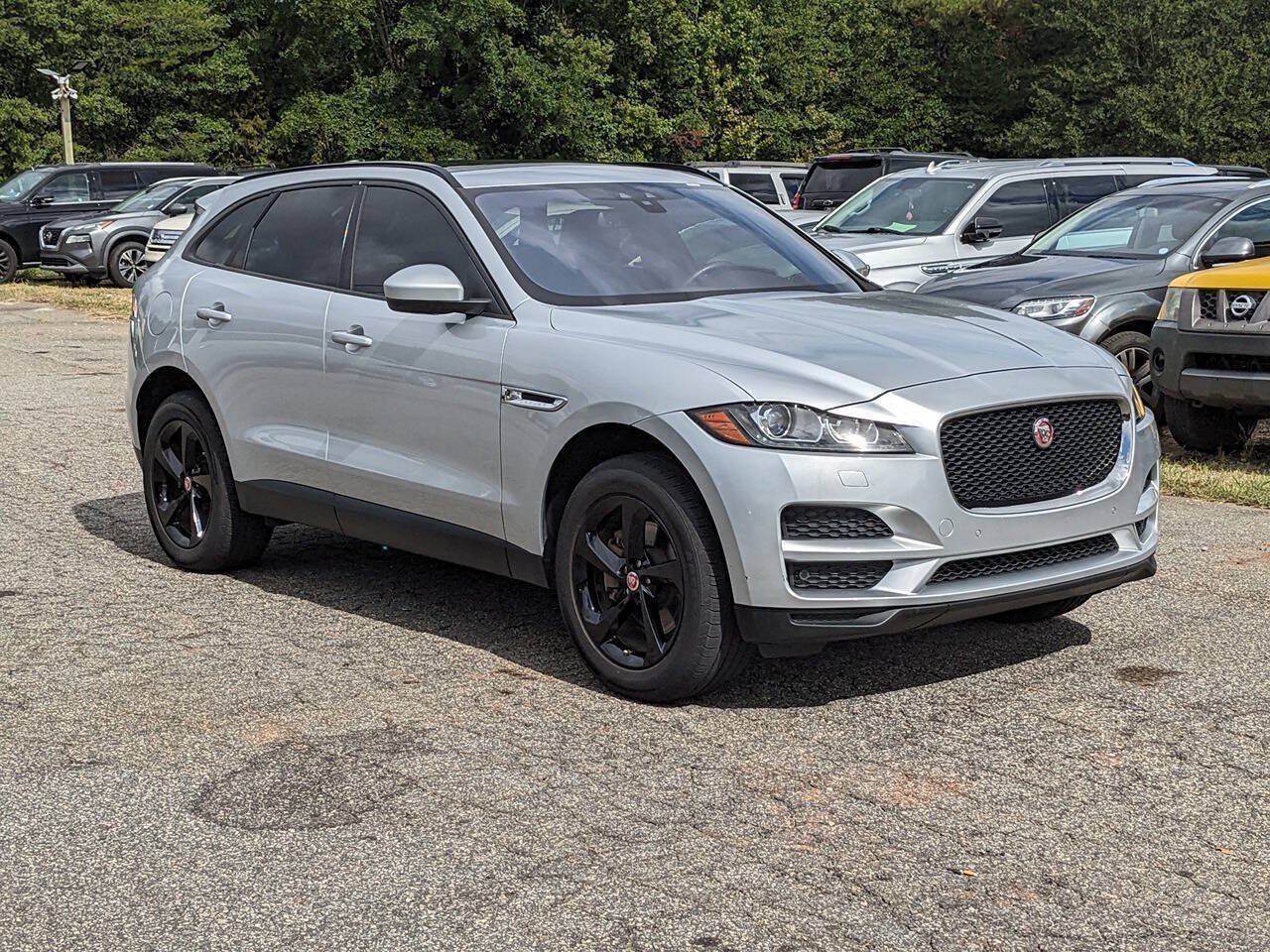 Used 2017 Jaguar F-PACE Premium AWD/4WD image 7