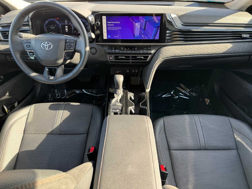 Used 2026 Toyota Camry XLE AWD/4WD image 12