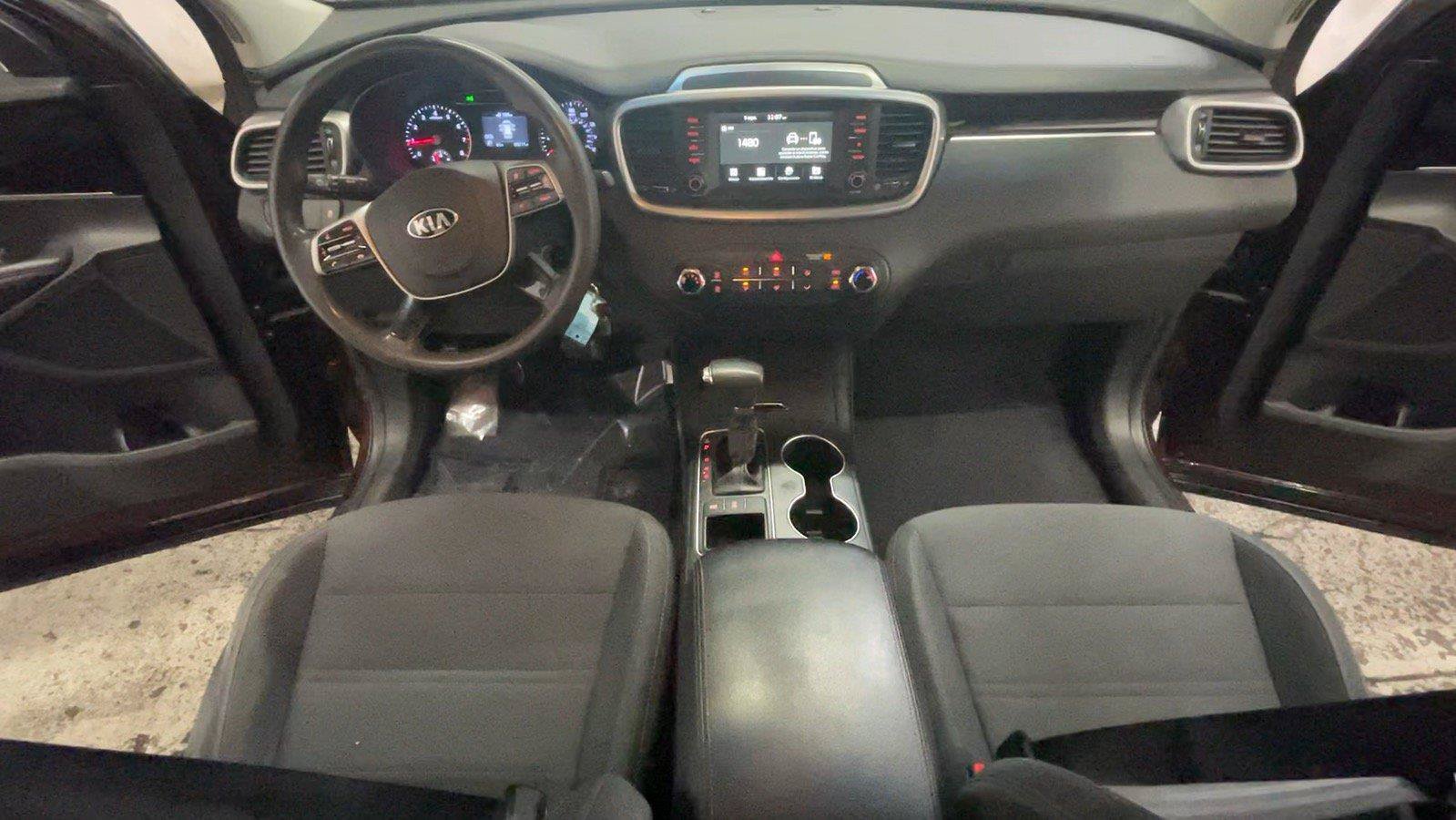 Used 2019 Kia Sorento AWD image 30