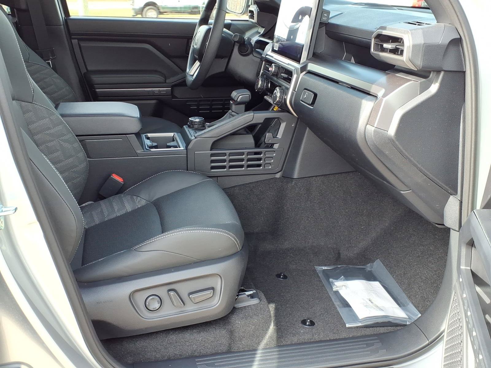 Used 2026 Toyota 4Runner TRD Off-Road Premium AWD/4WD image 5