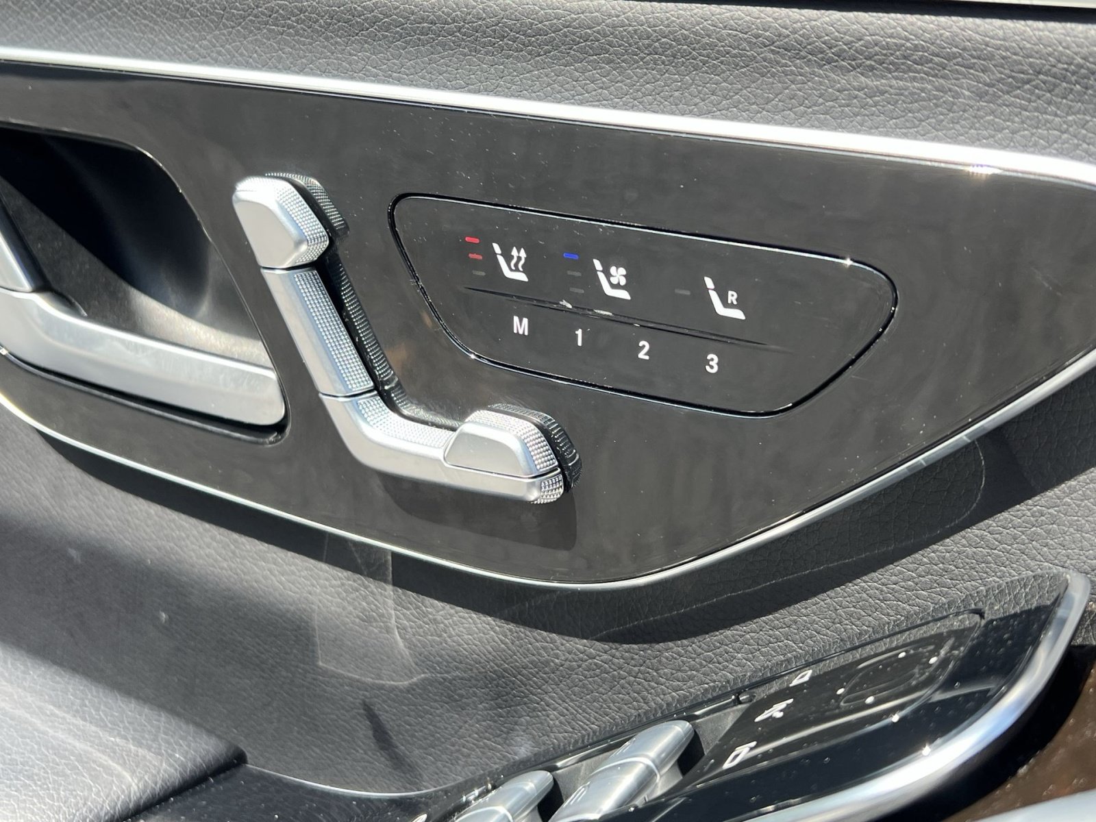 Certified 2022 Mercedes-Benz S 580 4MATIC Sedan image 41
