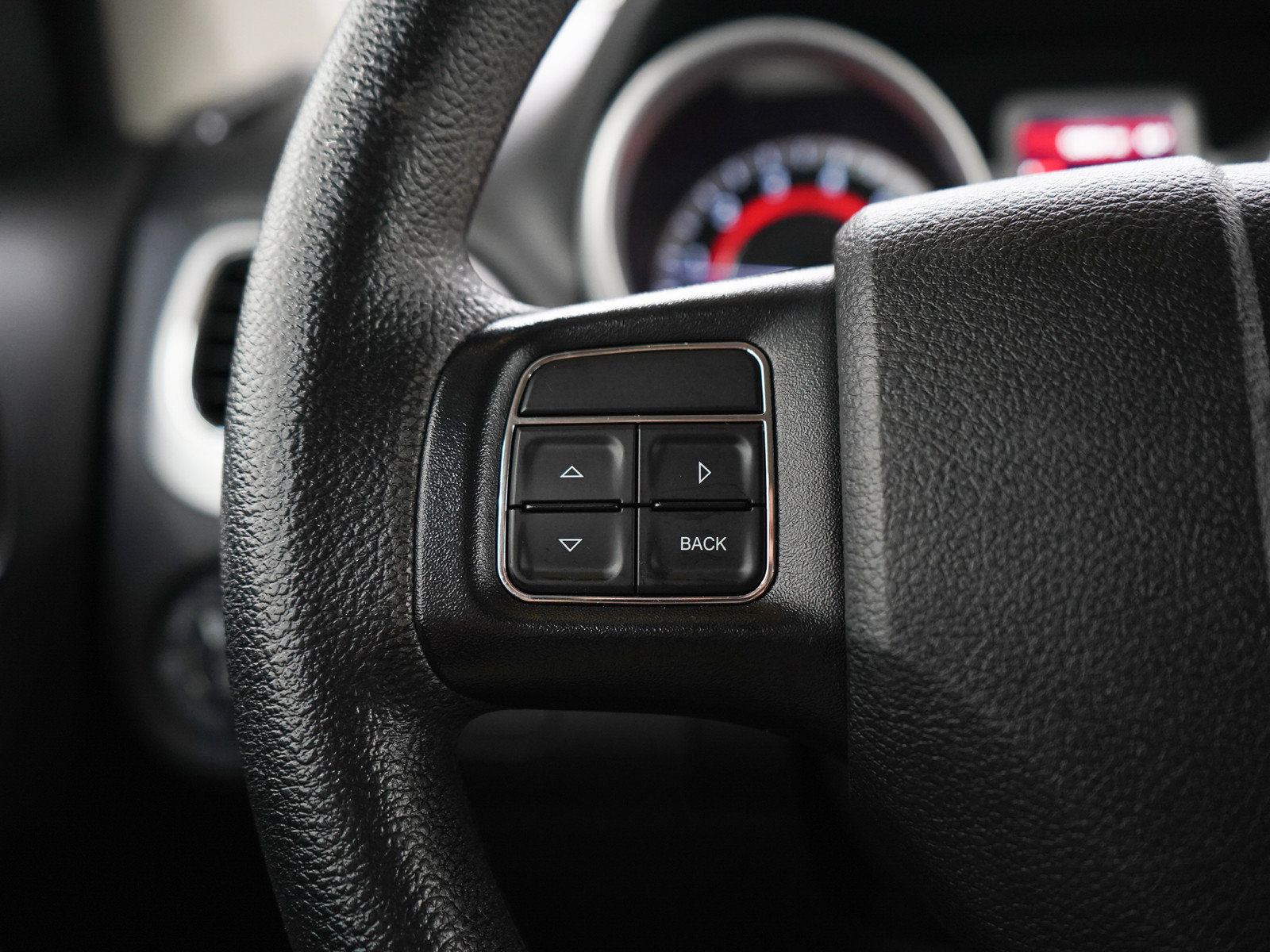 Used 2019 Dodge Journey SE w/ Blacktop Package FWD image 26