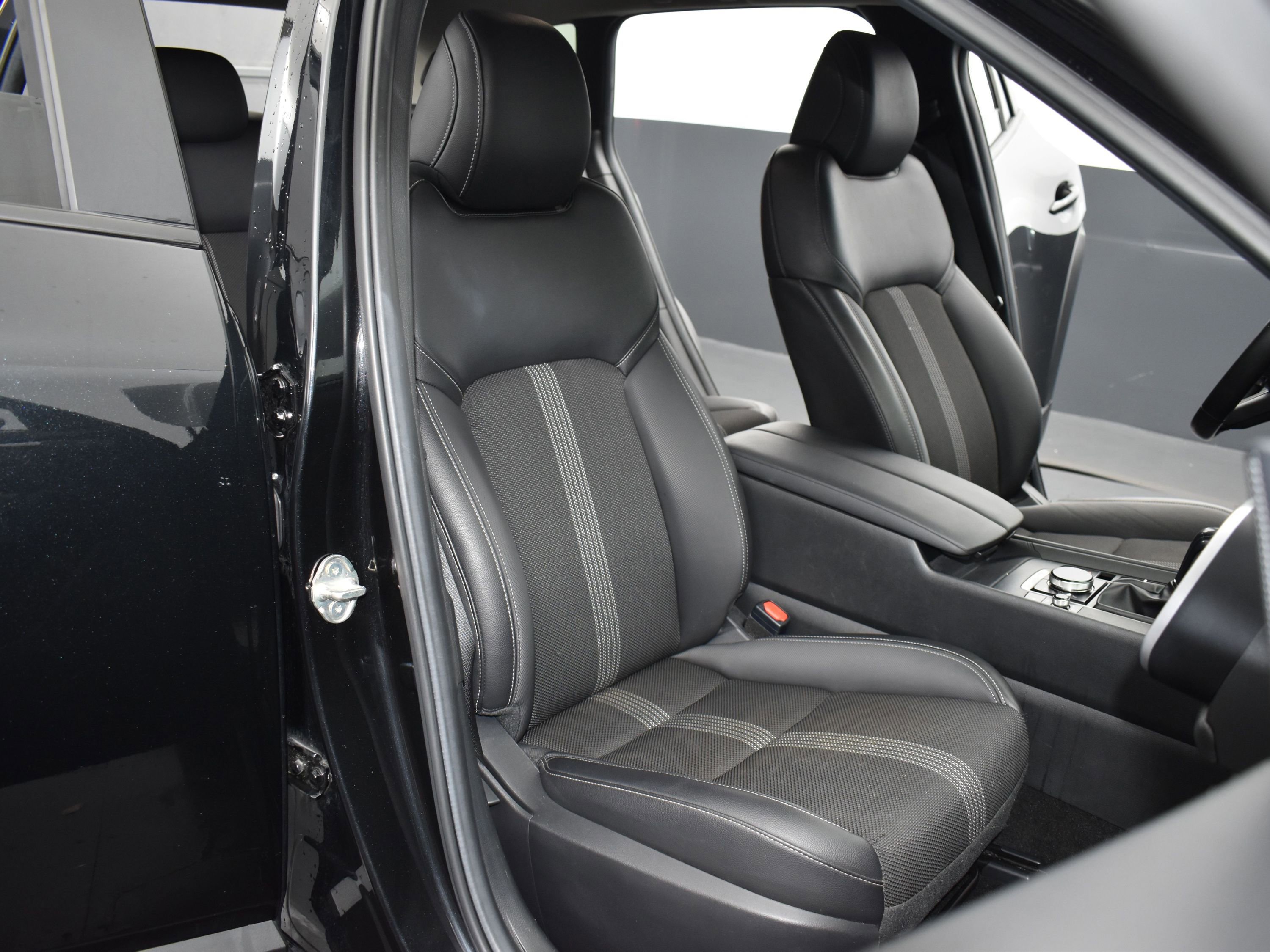 Used 2024 MAZDA CX-50 AWD 2.5 S w/ Preferred Package image 27