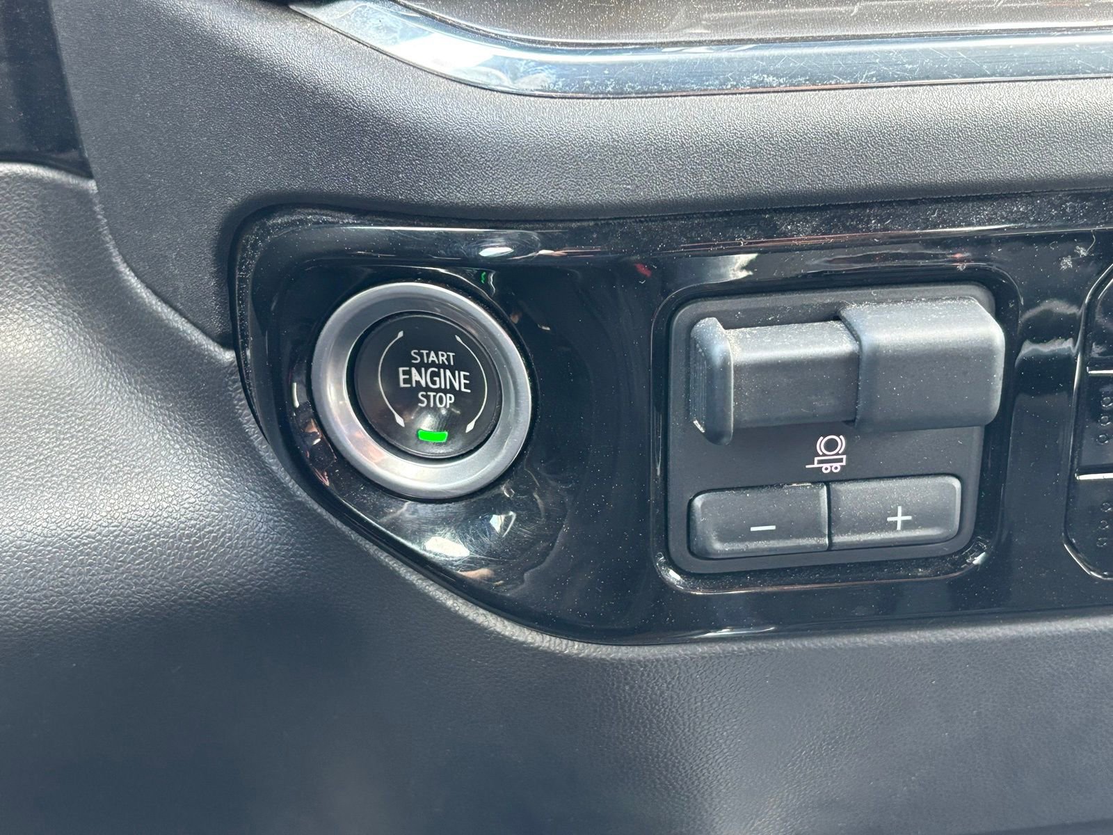 Used 2023 Chevrolet Silverado 1500 High Country w/ High Country Premium Package image 26