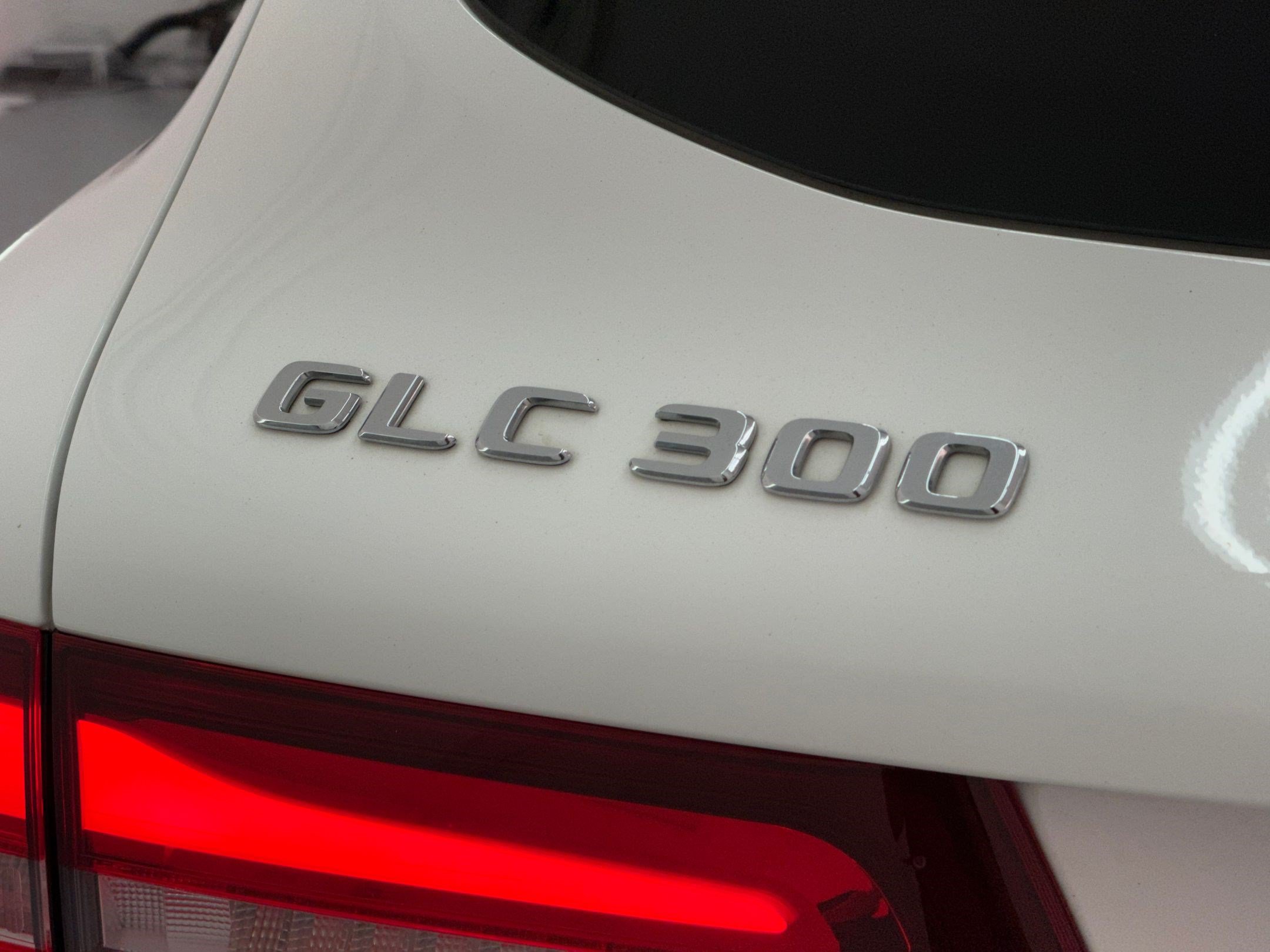 Used 2019 Mercedes-Benz GLC 300 4MATIC image 26