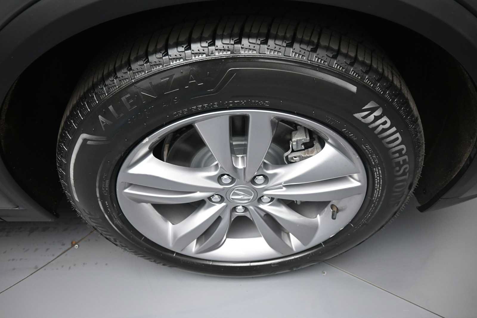 Used 2024 Acura MDX SH-AWD image 13