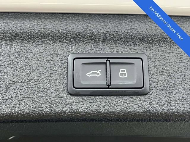 Used 2023 Audi Q3 2.0T Premium AWD/4WD image 24