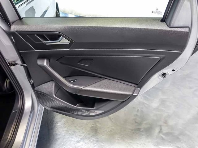 Used 2024 Volkswagen Jetta SE FWD image 28