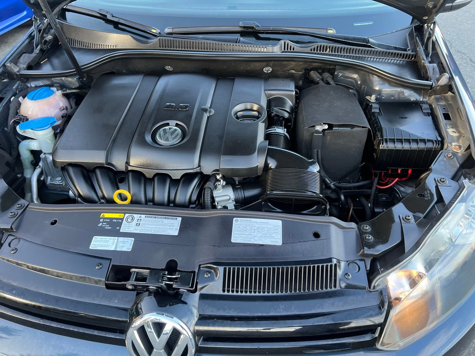 Used 2014 Volkswagen Golf 4-Door image 25