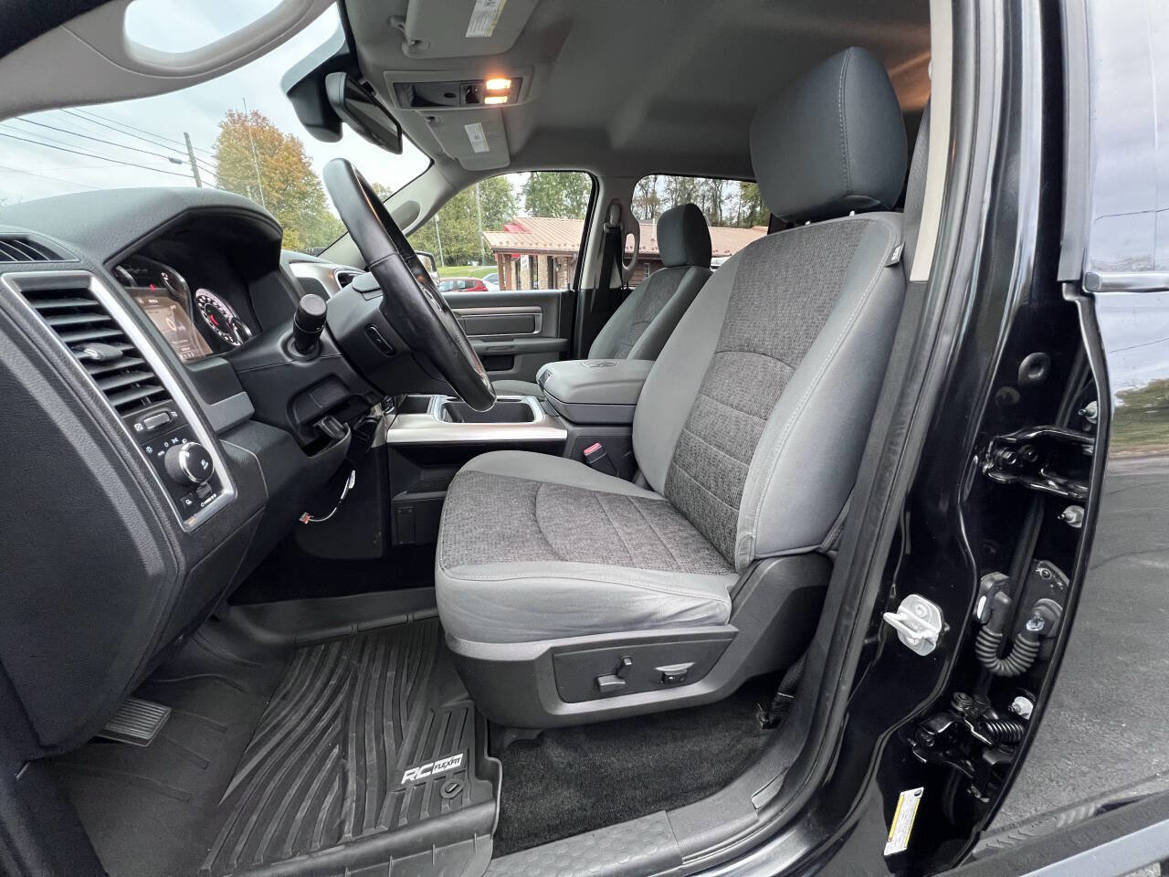 Used 2016 RAM 1500 Outdoorsman image 13