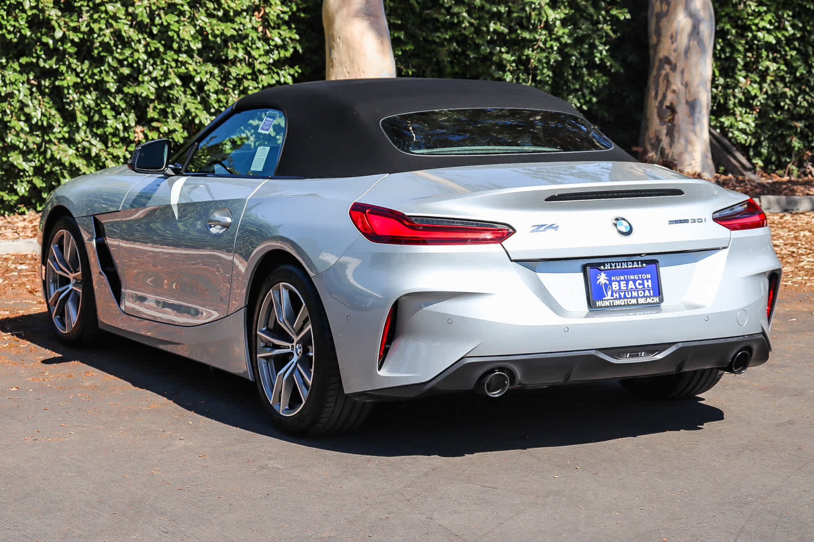 Used 2021 BMW Z4 sDrive30i w/ M Sport Package RWD image 8