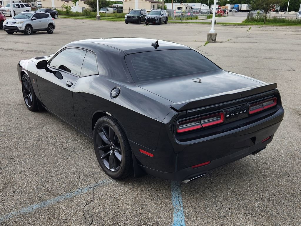 Used 2019 Dodge Challenger R/T Scat Pack RWD image 4