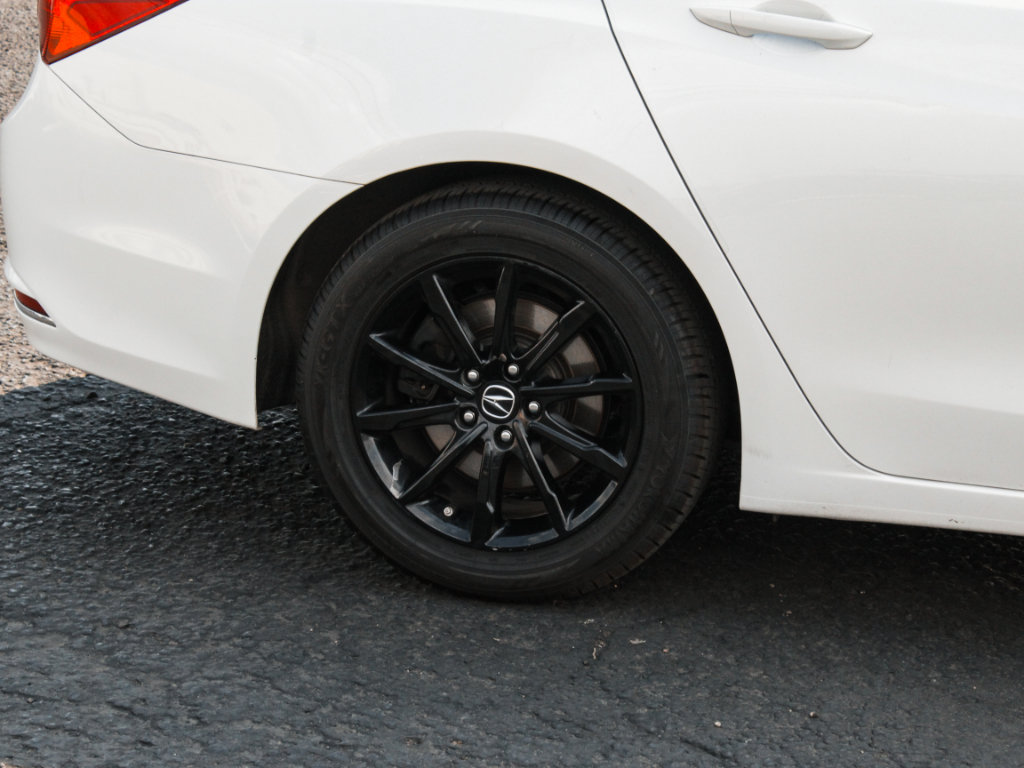Used 2020 Acura TLX FWD image 4